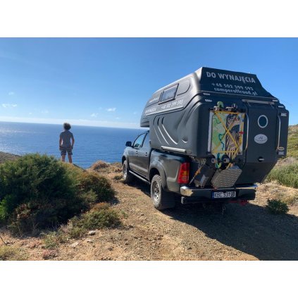 Hiluxem z kapsułą mieszkalną w drodze do Mongolii?